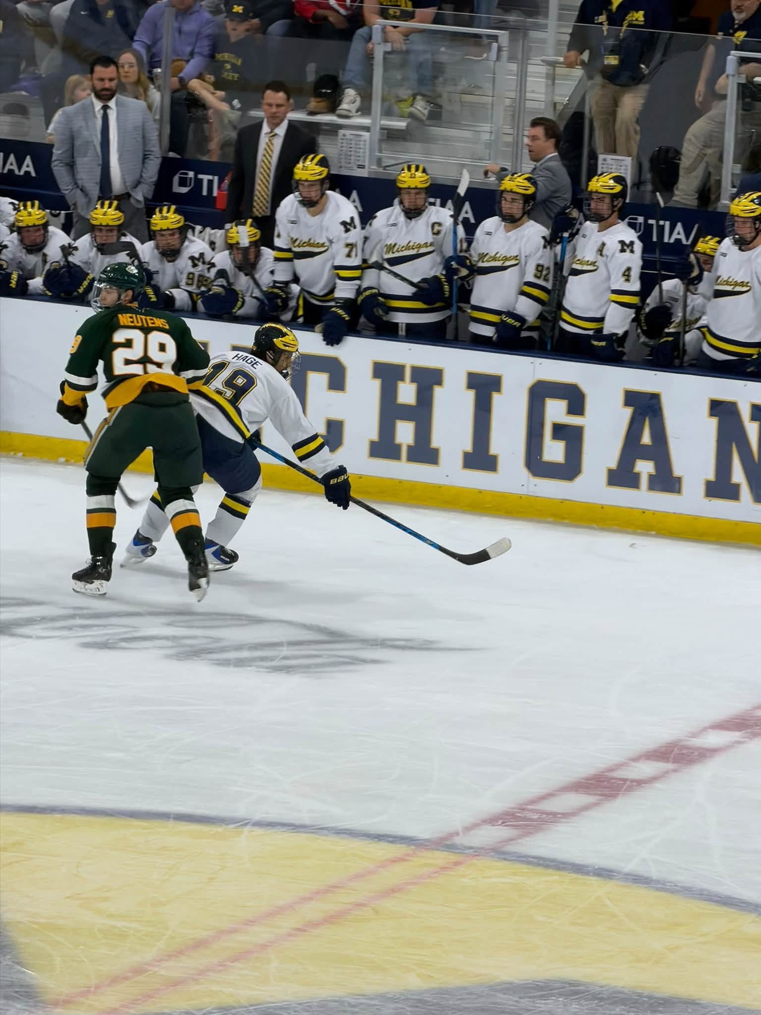 Michigan Wolverines 5